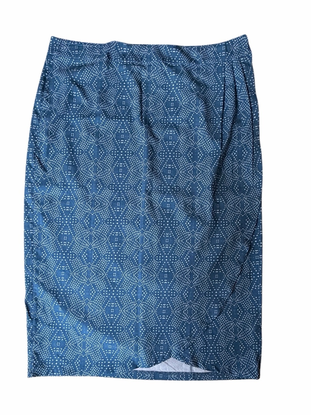 Ripskirt Hawaii XL Blue Print Wrap Skirt, length 3 “Nice Shins”